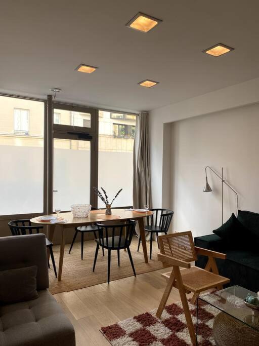 Modern Parisian Flat In Montparnasse Area *