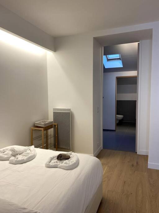 Modern Parisian Flat In Montparnasse Area *